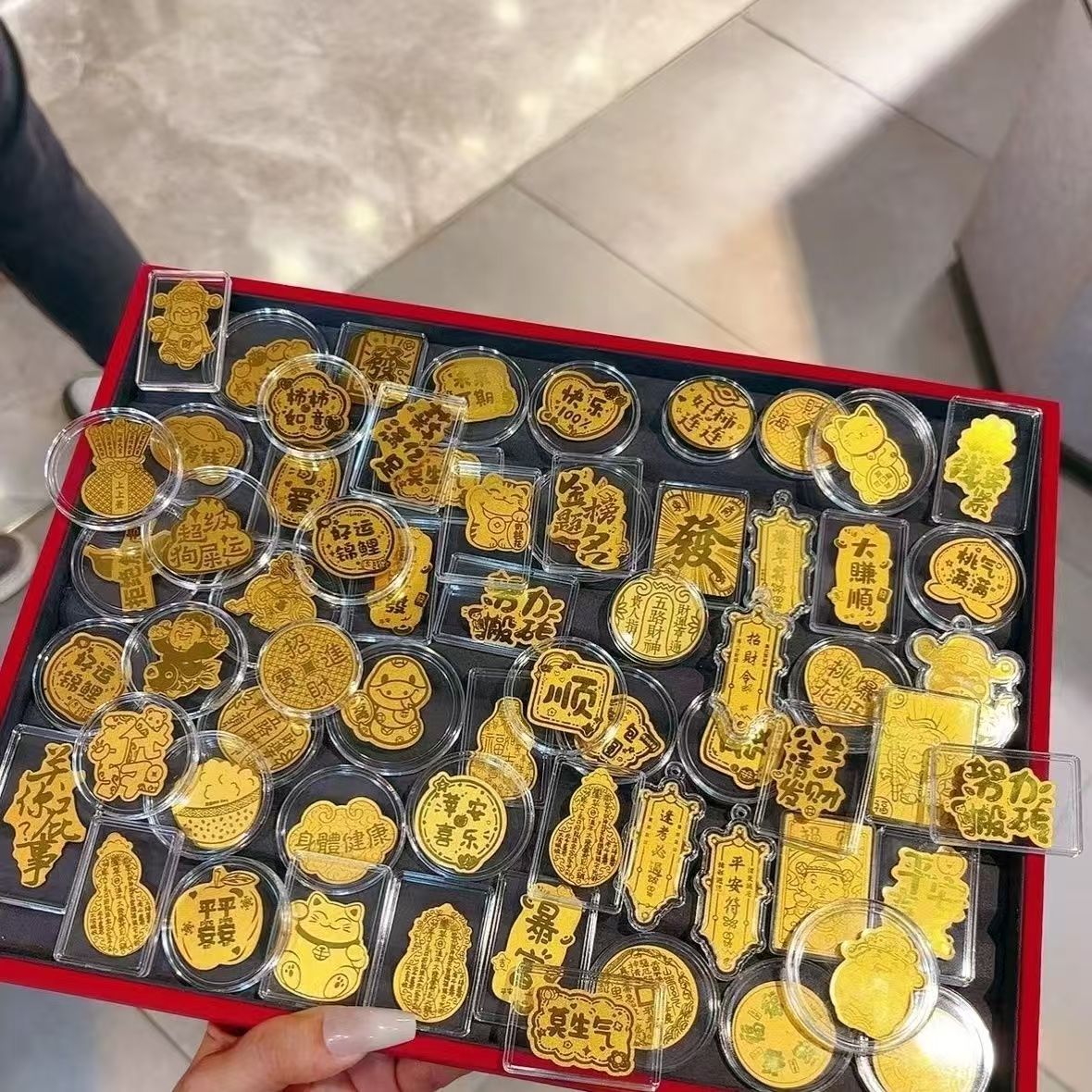 Gold phone sticker for good health