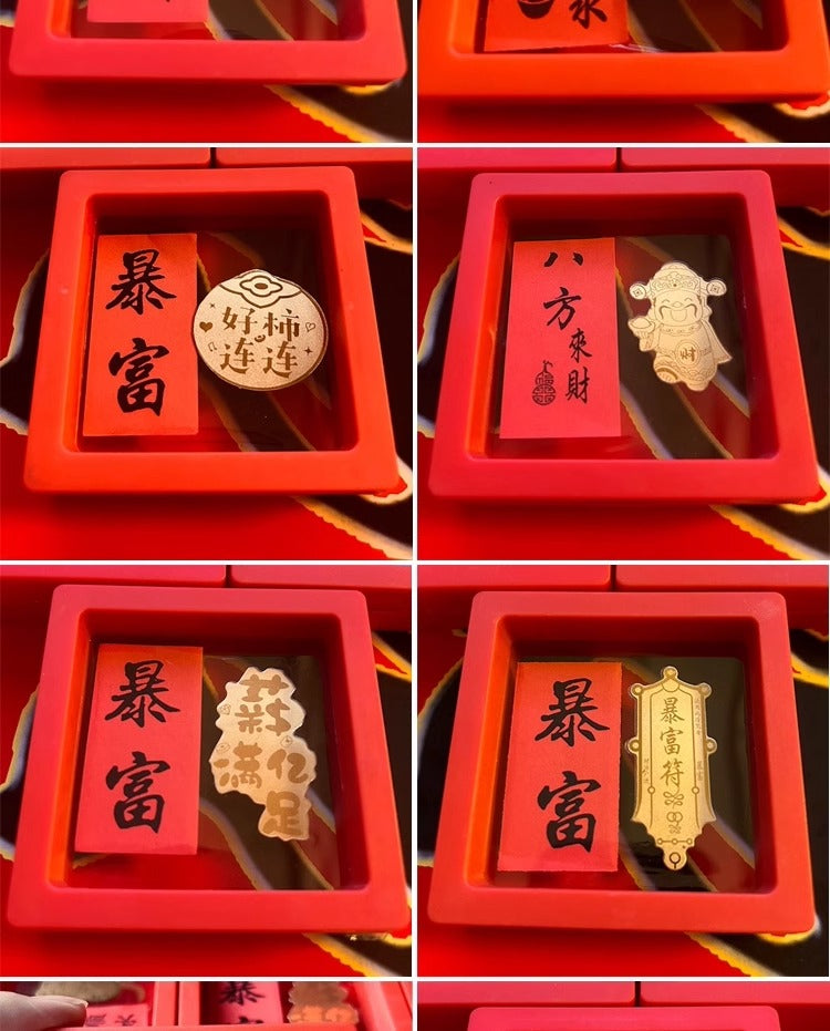 Golden mobile phone sticker rabbit (million taels)