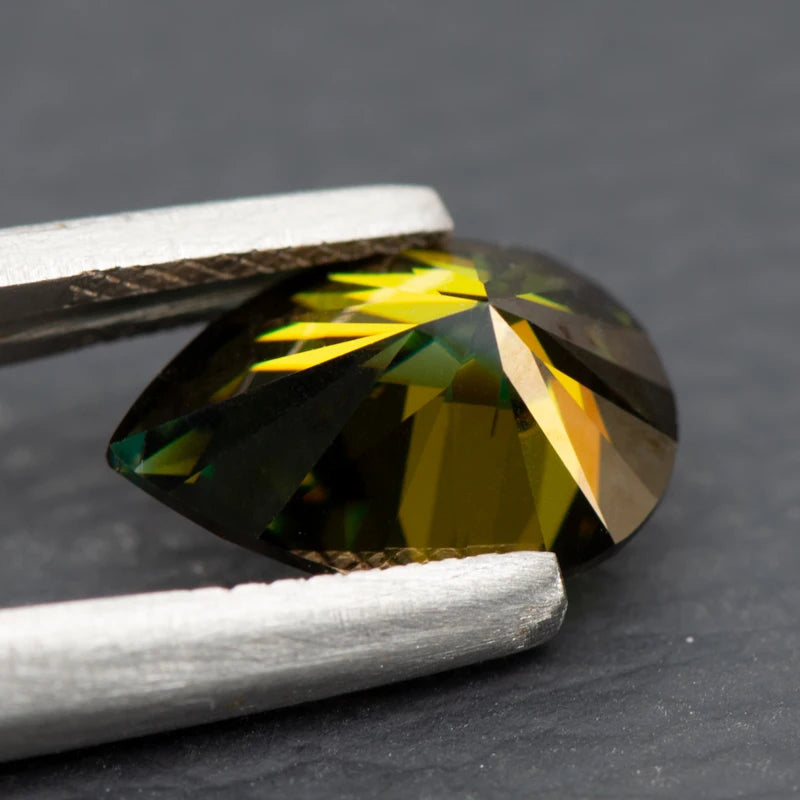 Moissanite Pear Cut Yellow Green Primary Color Lab Grown Diamond Diy Charms Jewelry Making Material with GRA Certificate