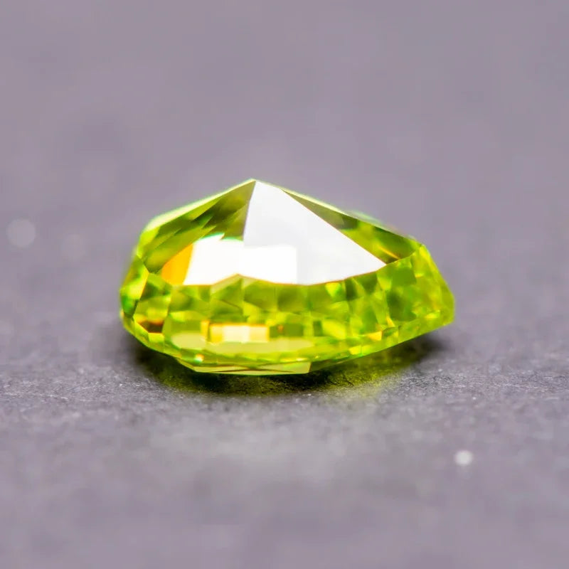 Cubic ZirconiaPear Shape Apple Green Color 5A Grade Quality Grade 4k Crushed Ice Cut DIY Ring Necklace Earrings Main Materials