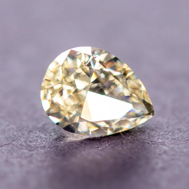Cubic Zirconia Pear Shape Light Yellow Color 5A Grade 4k Crushed Ice Cut Charm Stone for DIY Jewelry Making Rings Main Materials