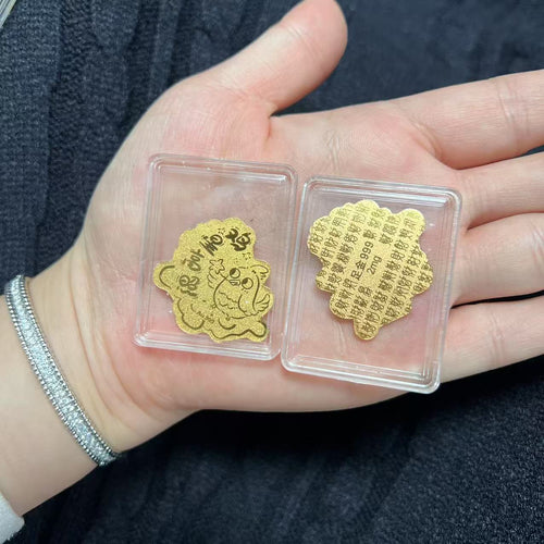 Gold mobile phone sticker with chicken star shining