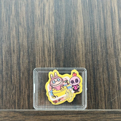 Gold phone sticker skull heart lap
