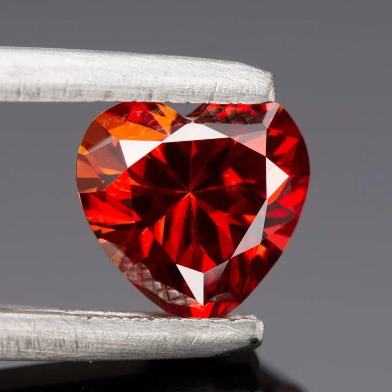 Wholesale Moissanite Stone Heart Cut Garnet Color Extremely Shiny Quality DIY Charms Ring Necklace Earrings Main Materials Certi