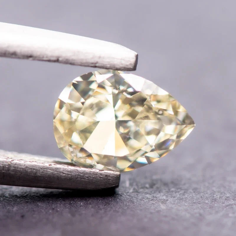 Cubic Zirconia Pear Shape Light Yellow Color 5A Grade 4k Crushed Ice Cut Charm Stone for DIY Jewelry Making Rings Main Materials