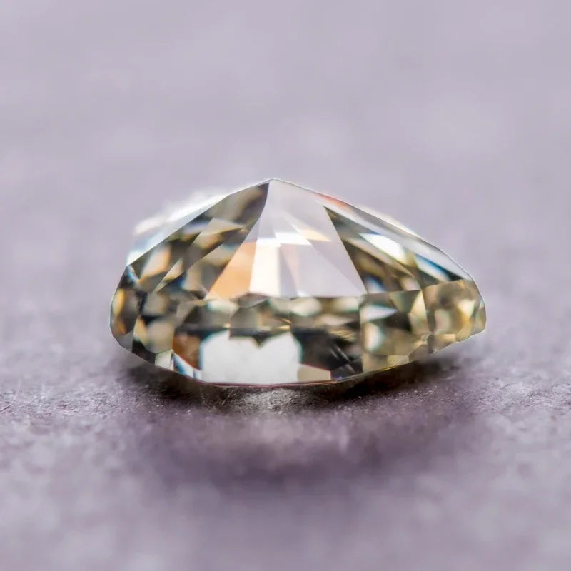 Cubic Zirconia Pear Shape Light Yellow Color 5A Grade 4k Crushed Ice Cut Charm Stone for DIY Jewelry Making Rings Main Materials