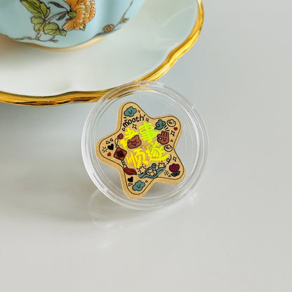 Gold color mobile phone stickers are expected to have a bright future