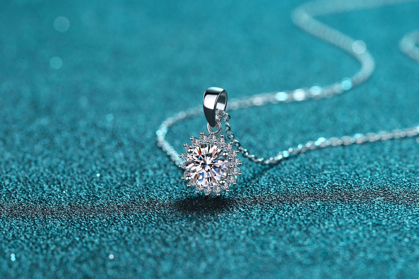 XDY New 925 Sterling Silver Necklace for Women 50 Points 1 Carat 3 Carat 5 Carat Moissanite Pendant One Piece Dropshipping