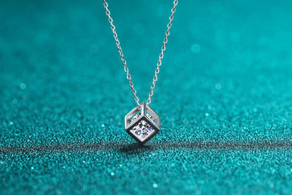 Moissanite Diamond Necklace S925 Silver Plated PT950 Gold Necklace Square Pendant Direct Supply from Manufacturer Live Hot-Selling Model