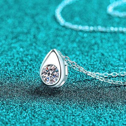 Xindeyi S925 Sterling Silver Moissanite Necklace for Women Water Drop Small Silver Bean Exquisite Pendant High-end Simple Versatile