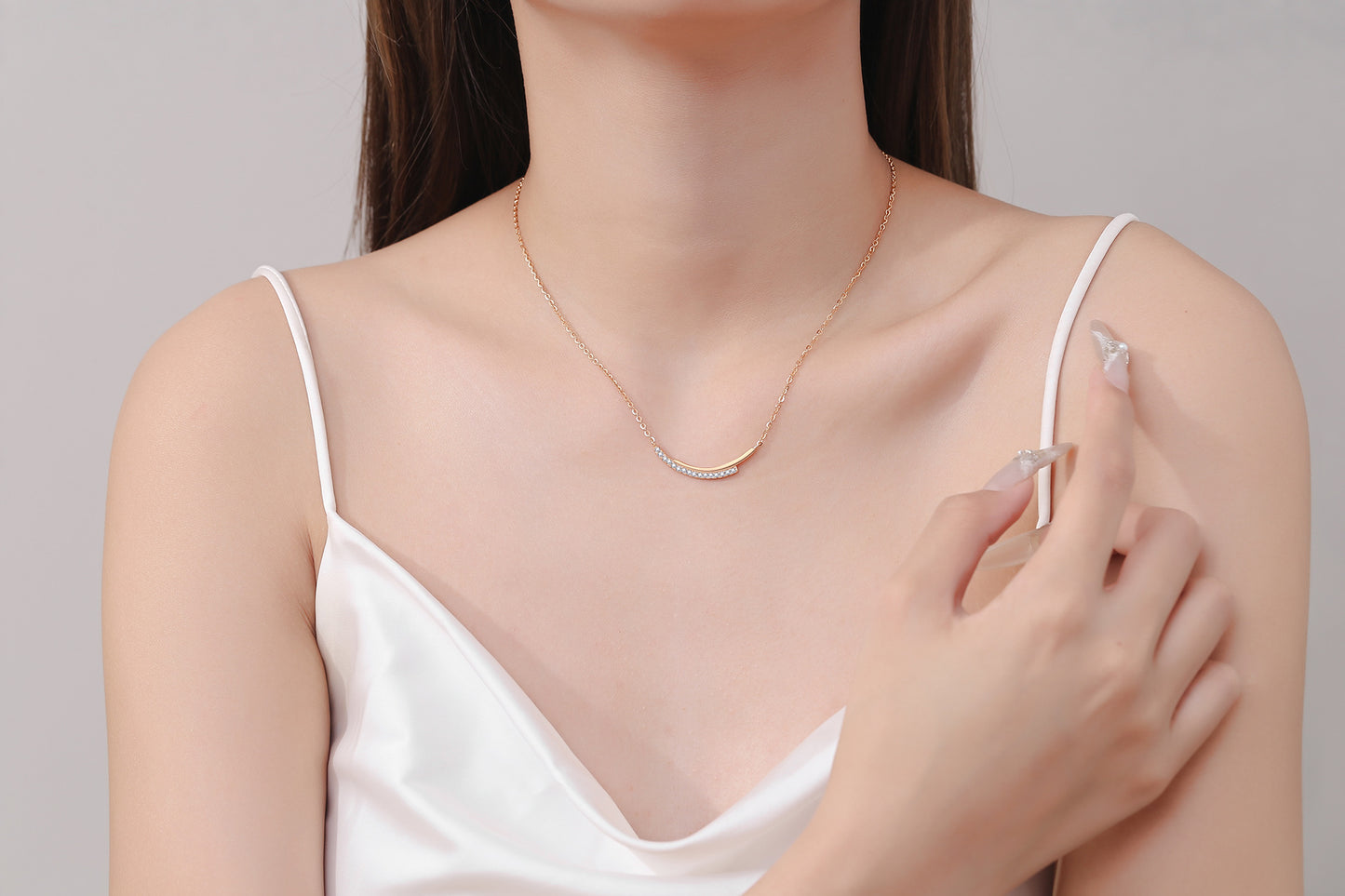 Xindeyi S925 Sterling Silver Moissanite Champagne Gold Necklace for Women Smile Row Diamond Line Chain Simple High-end Cool Style