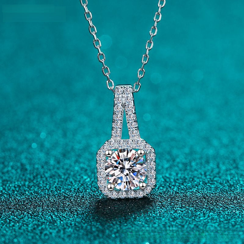 925 Sterling Silver Plated PT950 Gold Necklace Four-Prong Women Moissanite Necklace Sachet Pendant Collarbone Chain Direct Supply from Manufacturer