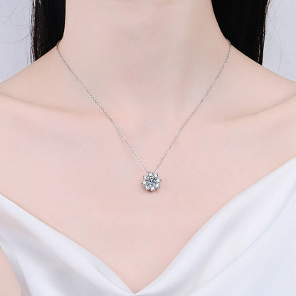 925 Sterling Silver Necklace for Women Sunflower Moissanite Collarbone Chain Plated with PT950 Gold Neck Chain Manufacturer In Stock Wholesale