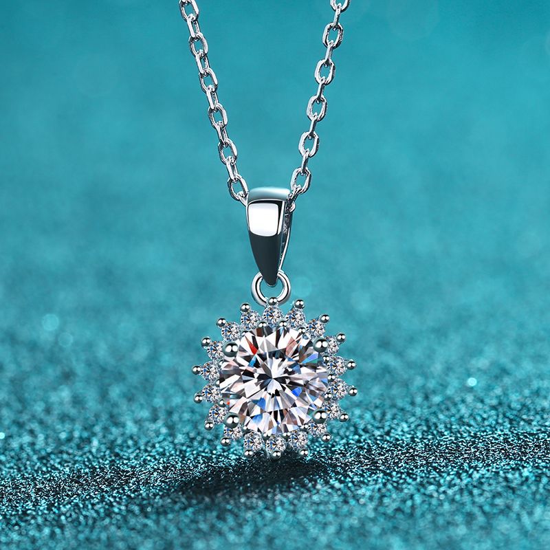 XDY New 925 Sterling Silver Necklace for Women 50 Points 1 Carat 3 Carat 5 Carat Moissanite Pendant One Piece Dropshipping