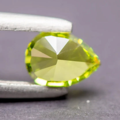 Cubic ZirconiaPear Shape Apple Green Color 5A Grade Quality Grade 4k Crushed Ice Cut DIY Ring Necklace Earrings Main Materials