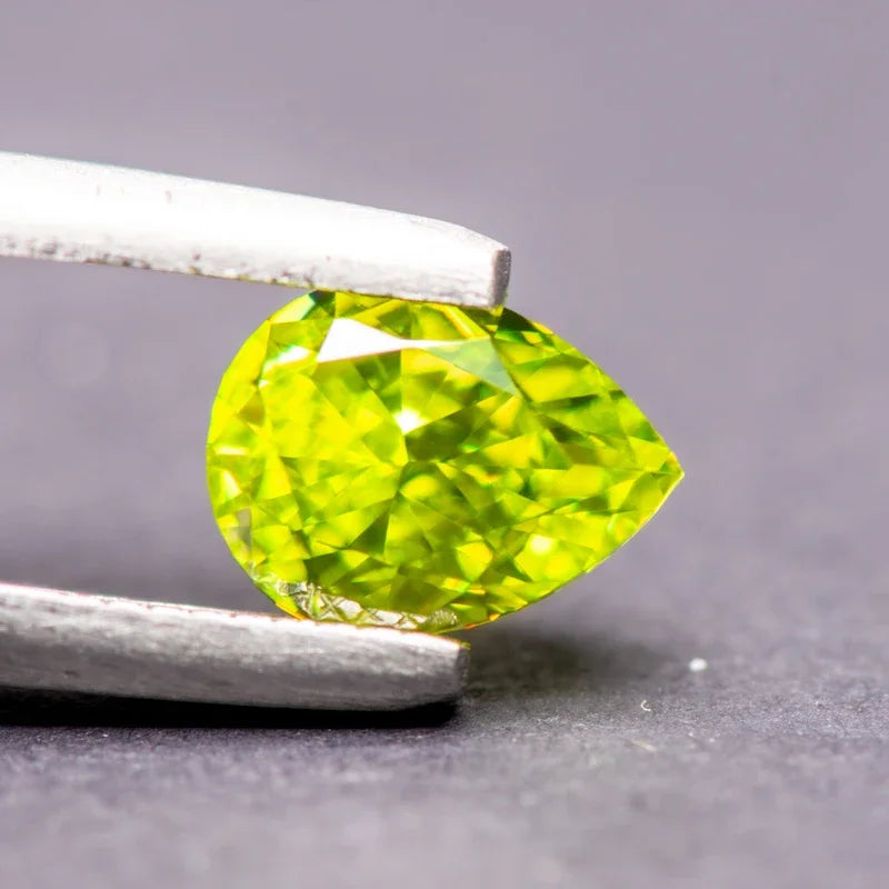 Cubic ZirconiaPear Shape Apple Green Color 5A Grade Quality Grade 4k Crushed Ice Cut DIY Ring Necklace Earrings Main Materials