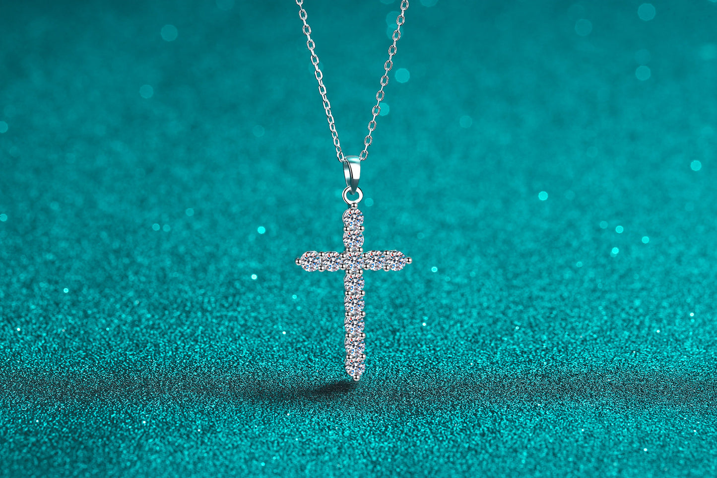 925 Sterling Silver Necklace for Women Moissanite Cross Pendant Necklace Plated with PT950 Gold Clavicle Chain Factory Wholesale