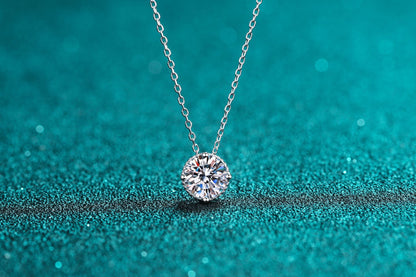 2020 New S925 Sterling Silver Round Pendant Plated with PT950 Moissanite Diamond Necklace for Women Manufacturer Live Supply