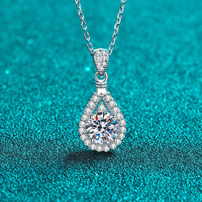 925 Sterling Silver Necklace for Women Moissanite Exquisite Collarbone Chain Plated with PT950 Gold Neck Chain Manufacturer In Stock Wholesale