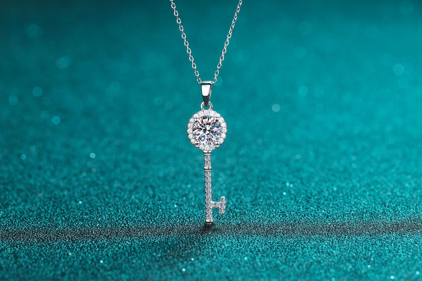 925 Sterling Silver Moissanite Necklace for Women Korean Version PT950 Gold Plated Moissanite Key Simple Clavicle Chain Pendant Direct Supply