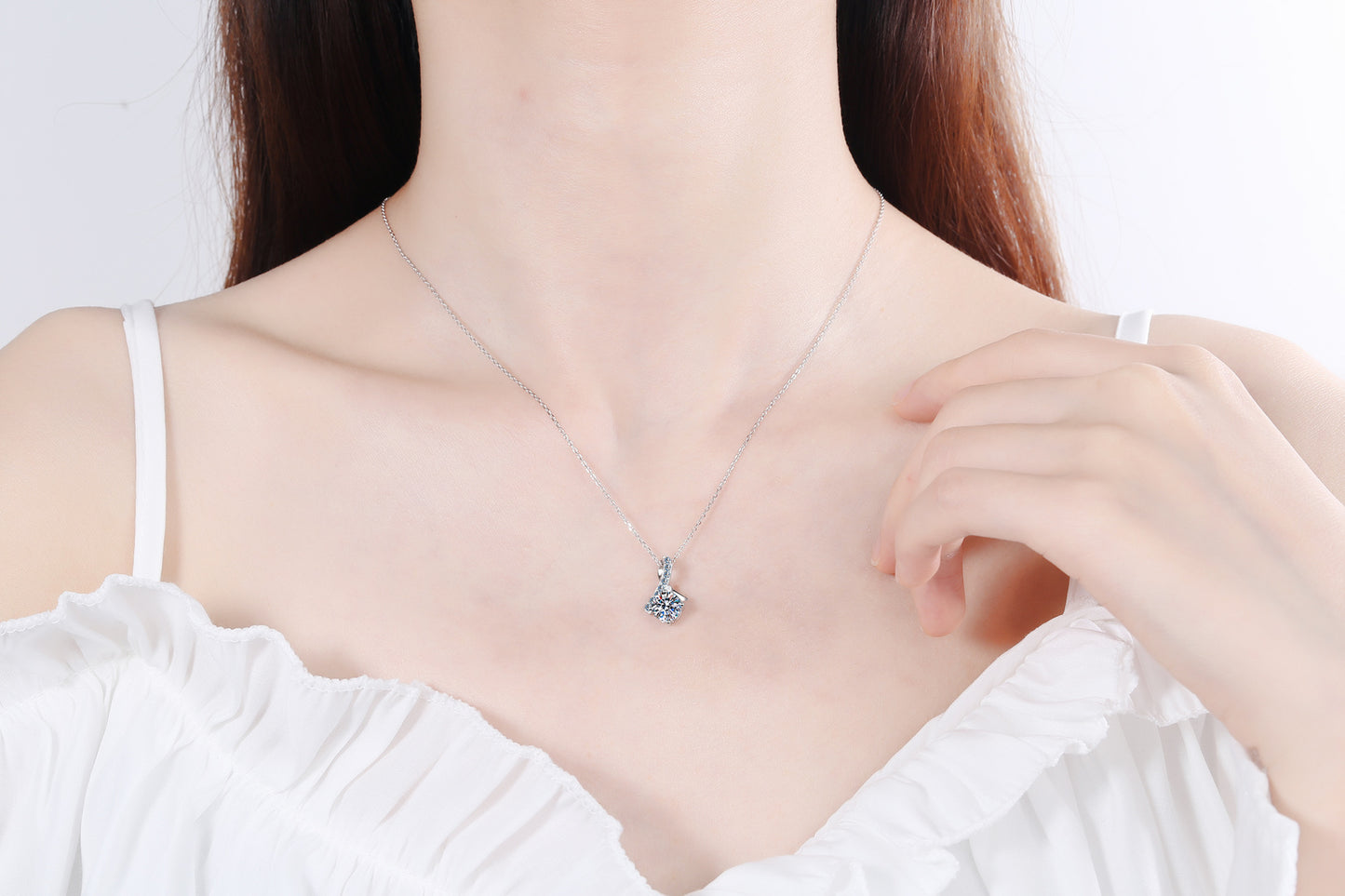 S925 Sterling Silver Pendant for Women, PT950 Gold Plated, Fashionable and Elegant Necklace Jewelry, Directly Supplied by Manufacturer, Live Streaming