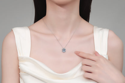 Xindeyi S925 Sterling Silver Moissanite Necklace for Women, Elegant and Luxurious, Exquisite and High-end Pendant, Fashionable and Versatile
