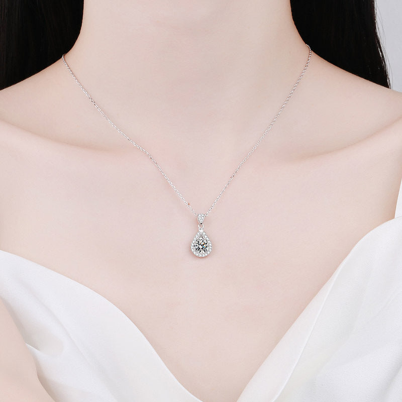 925 Sterling Silver Necklace for Women Moissanite Exquisite Collarbone Chain Plated with PT950 Gold Neck Chain Manufacturer In Stock Wholesale